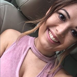 Meet your Posher, Kendra